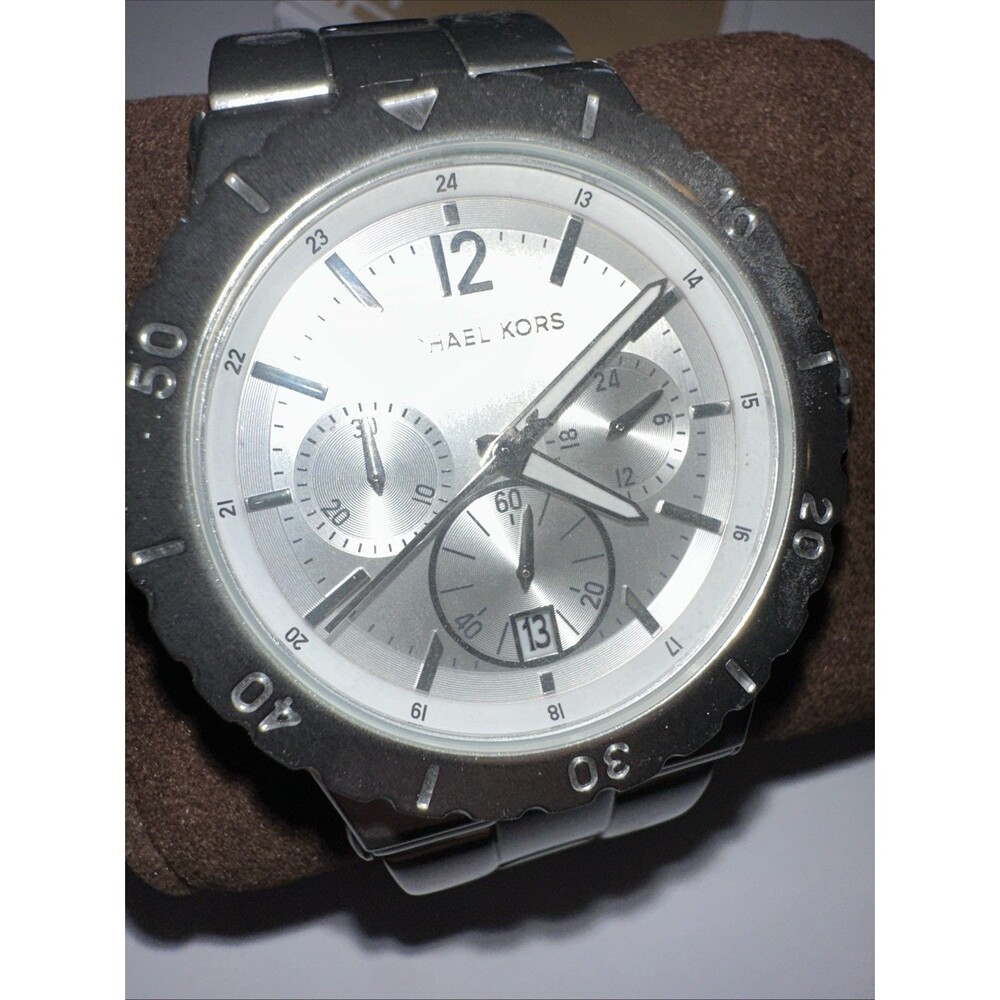 NWT MICHAEL KORS BEL AIRE SILVER TONE CHRONOGRAPH BRACELET WATCH MK5462 With Box